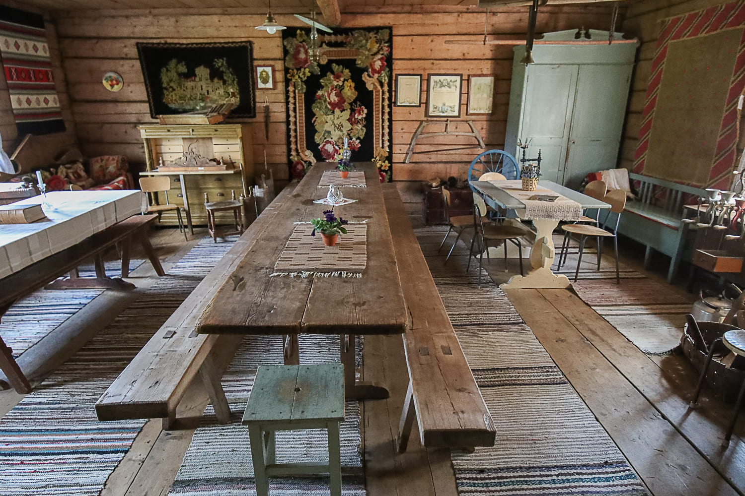 Karijoen Kotiseutumuseo Sijaitsee Komeassa Paikassa Sis tiloissa On karijoen-kotiseutumuseo-sijaitsee-komeassa-paikassa-sis-tiloissa-on